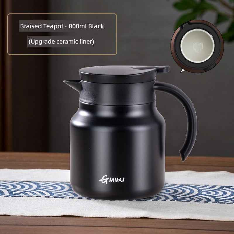 High-quality braised teapot 800ml black with ceramic liner and ergonomic handle by Tea & coffee of the world
