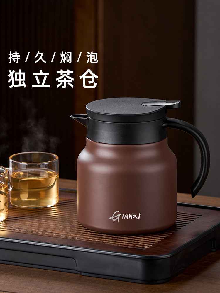 Tea and coffee of the world high-quality braised teapot with black lid and handle on wooden tray